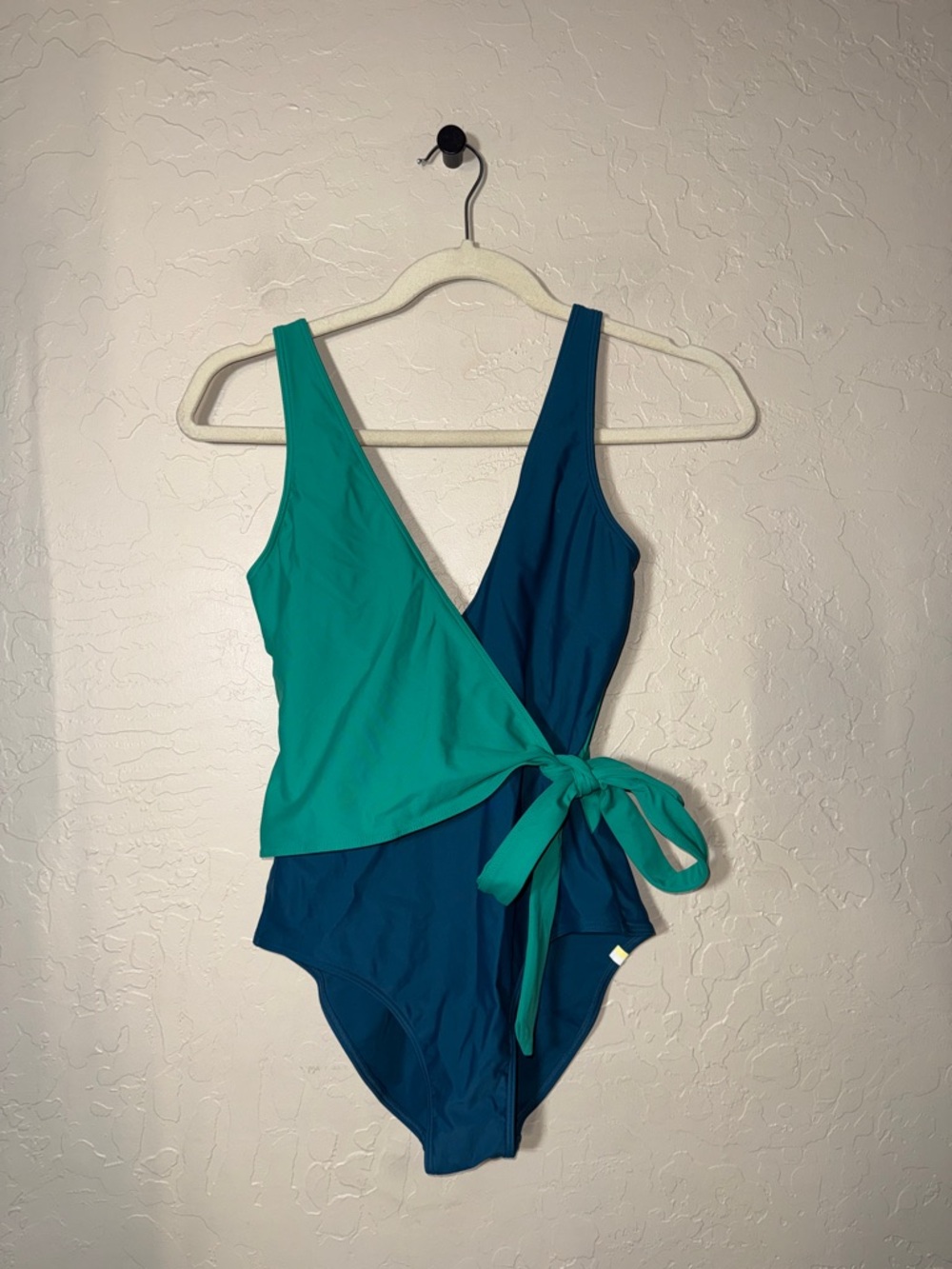 Summersalt The Perfect Wrap One-Piece Swimsuit colorblock size 6